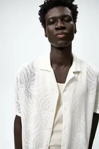 ZARA Camisa estructura crochet oferta