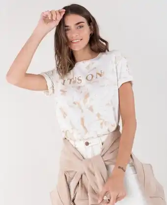 NAF NAF Camiseta para mujer beige manga corta con estampado tie dye y gráfico localizado oferta