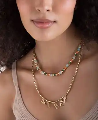 NAF NAF Collar dorado para mujer con cadenas combinadas y letras oferta
