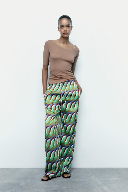 ZARA Pantalón estampado geométrico oferta