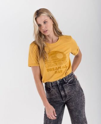 NAF NAF Camiseta para mujer amarilla manga corta con gráfico desgastado oferta