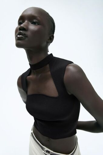ZARA Top punto choker oferta