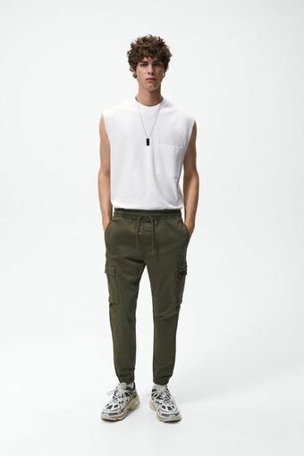 ZARA Pantalón cargo oferta