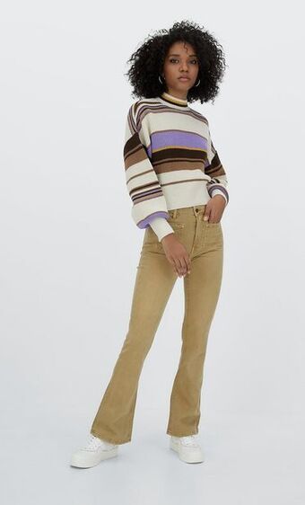 Stradivarius Pantalón flare sarga oferta