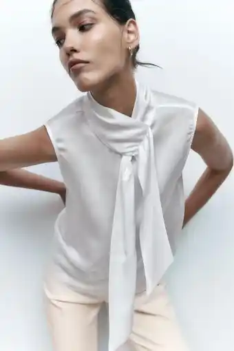 ZARA Top cuello lazo oferta