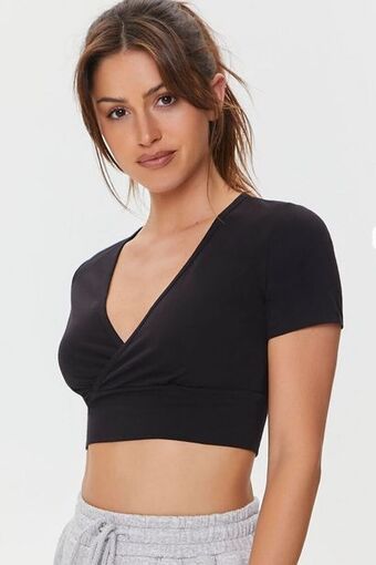Forever 21 Active surplice crop top oferta