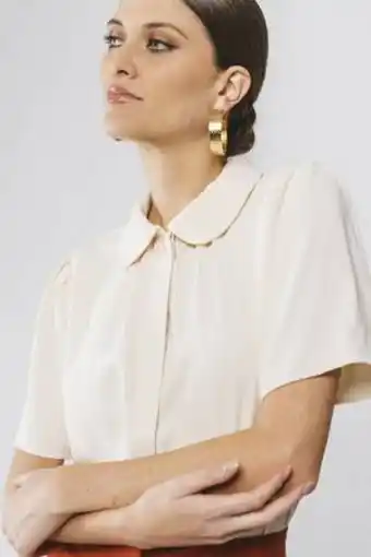 Blusa cuello peter pan expressions