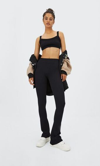 Stradivarius Malla flare seamless oferta