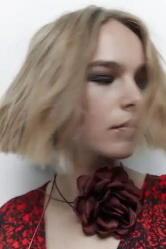 ZARA Flor cuello cordón oferta