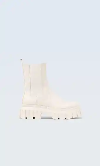 Stradivarius Botines planos elásticos suela track oferta