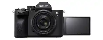 Sony Cámara híbrida full-frame alpha 7 iv + lente 28-70mm oferta
