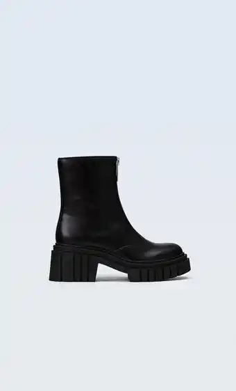 Stradivarius Botines planos track cremallera oferta