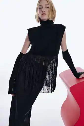 ZARA Top punto flecos oferta