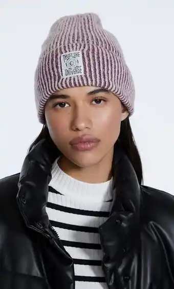 Stradivarius Beanie canalé dos colores oferta