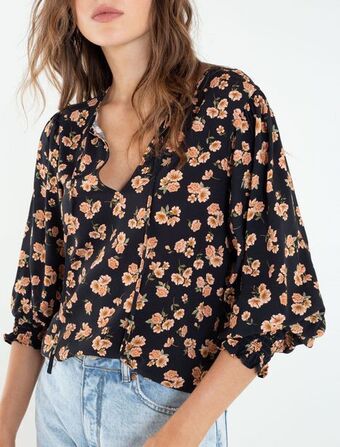 NAF NAF Camisa cuello en v con tiras para amarrar oferta