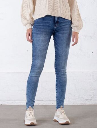 NAF NAF Jean fit push up oferta