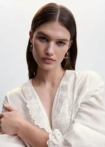 Mango Blusa bordada manga abullonada oferta
