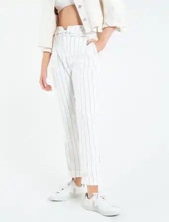 NAF NAF Pantalón con cinturón oferta