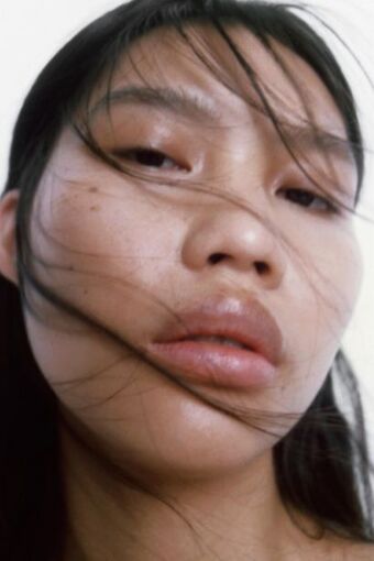 ZARA Nourishing jelly lip oil offer