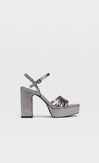 Stradivarius High-heel platform sandals offer