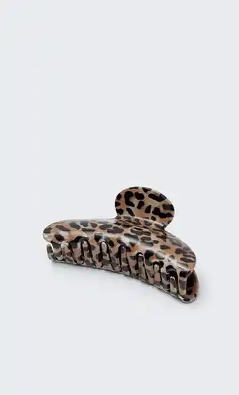 Stradivarius Animal print hair clip offer