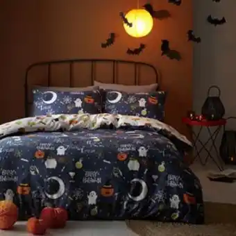 Home Bargains Hallow-scream: glow in the dark duvet cover set offer