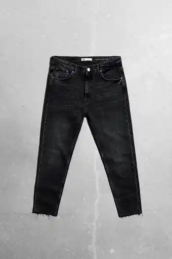 ZARA Basic slim fit jeans offer