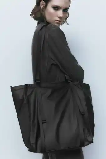 ZARA Matte-effect tote bag offer