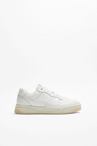 ZARA Leather trainers offer