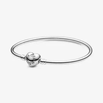 Pandora Pandora moments heart clasp bangle offer
