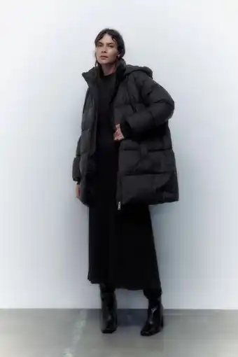 ZARA Hooded puffer jacket with water and wind protection offer