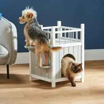 Aldi Pet house with step & balcony offer
