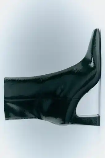 ZARA Heeled square-toe ankle boots offer