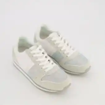 TK Maxx White linea fondo stella trainers offer