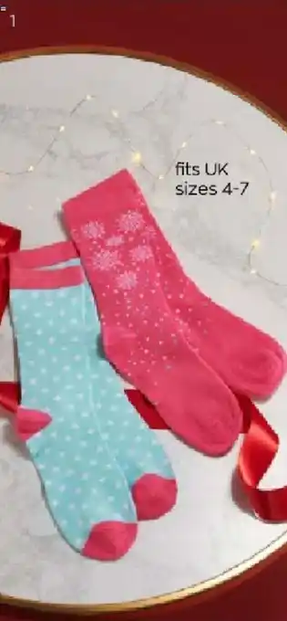 Avon Holidaze Socks 2 pairs offer