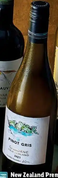 Lidl New Zealand Premium Pinot Gris Gisbone 750ml offer