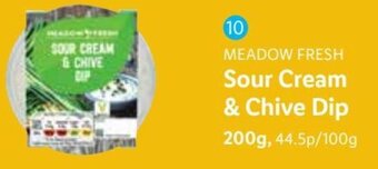 Lidl MEADOW FRESH Sour Cream & Chive Dip 200g, offer