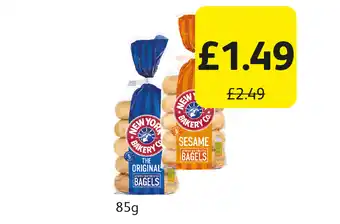 Londis New york bagels original, sesame offer