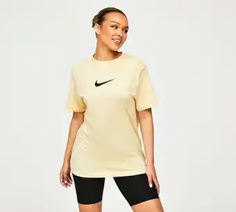 Footasylum Nike womens midi swoosh boyfriend t-shirt offer