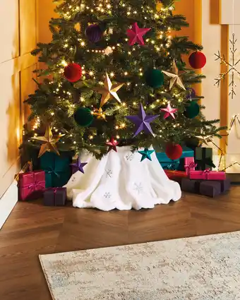 Aldi Faux fur tree skirt offer