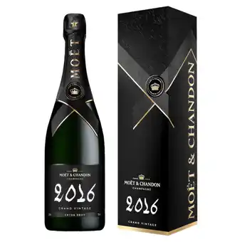 Asda Moët & Chandon Champagne Grand Vintage Extra Brut 750ml offer