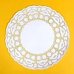 Tesco White Round Kraft Paper Doilies 22cm / 8.5 in - Pack of 250 offer