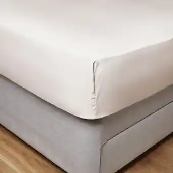 Tesco Silentnight Supersoft White Fitted Sheet Double offer