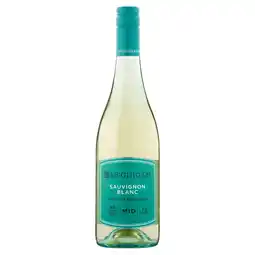 Tesco McGuigan Mid Sauvignon Blanc 75cl offer