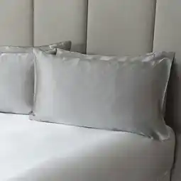 Costco Cocoonzzz 100% Mulberry Silk Pillowcase, in 3 colours offer