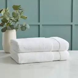 Costco Grandeur 100% Hygro Cotton Bath Sheets, Pack of 2 in White offer