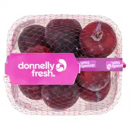 Iceland Donnelly Fresh Punnet Plums 500g offer