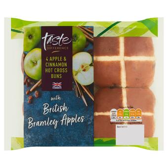 Sainsbury's Sainsbury's Apple & Cinnamon Hot Cross Buns, Taste the Difference x4 offer