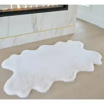 Mon Chateau Faux Fur Quad Rug, in 2 Colours