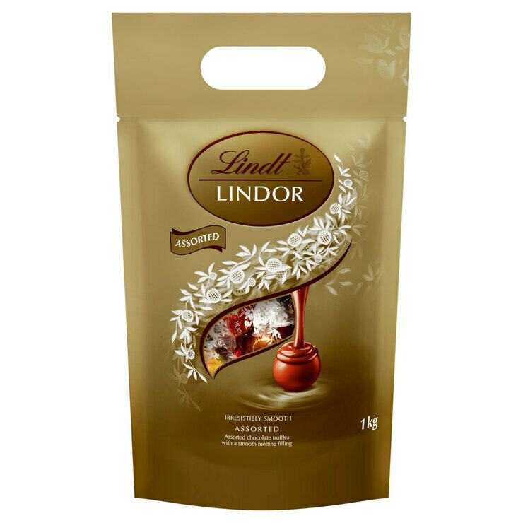 Lindt Lindor Assorted Chocolate Truffles, 1kg offer at Costco